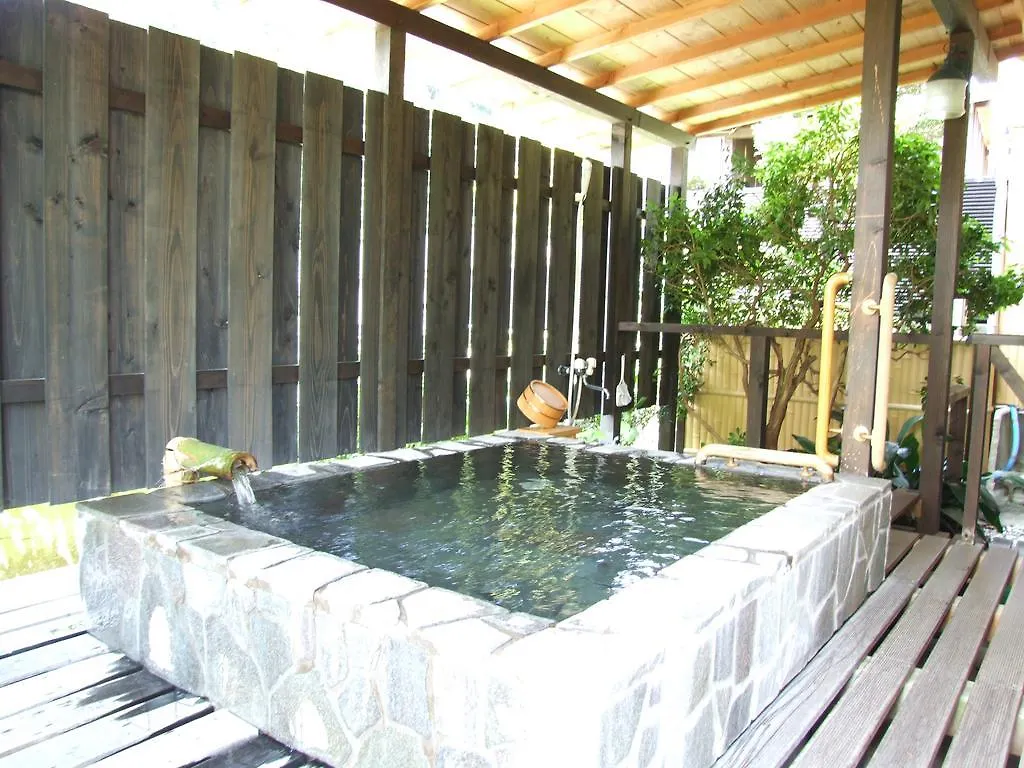 Yoshimatsu Hotel Hakone 4*,