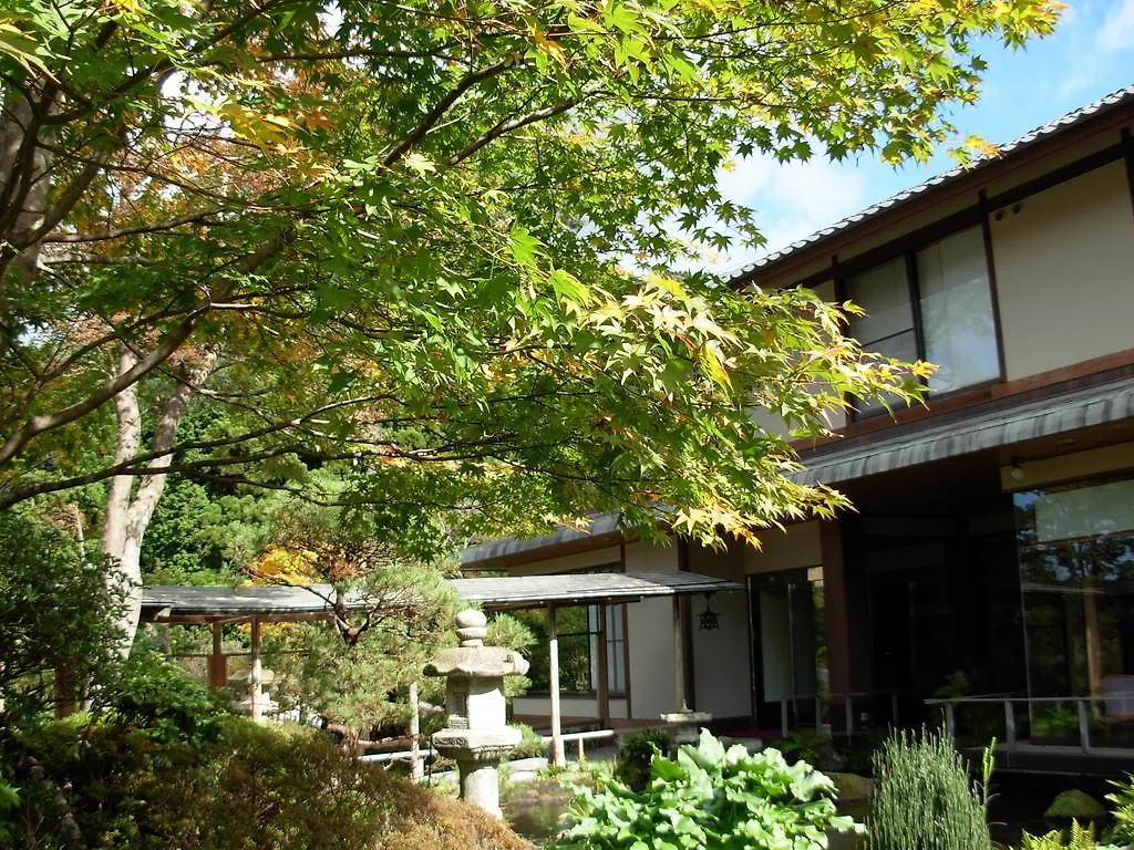 Yoshimatsu Hotel Hakone 4*,