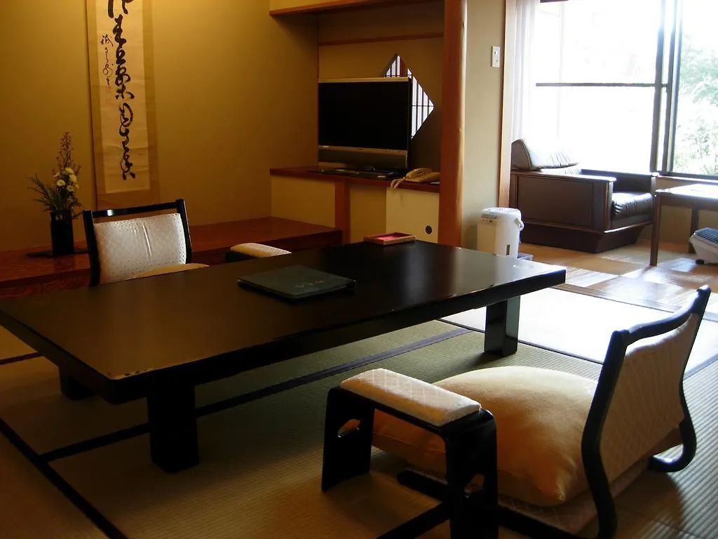 Hotel Yoshimatsu Hakone Ryokan